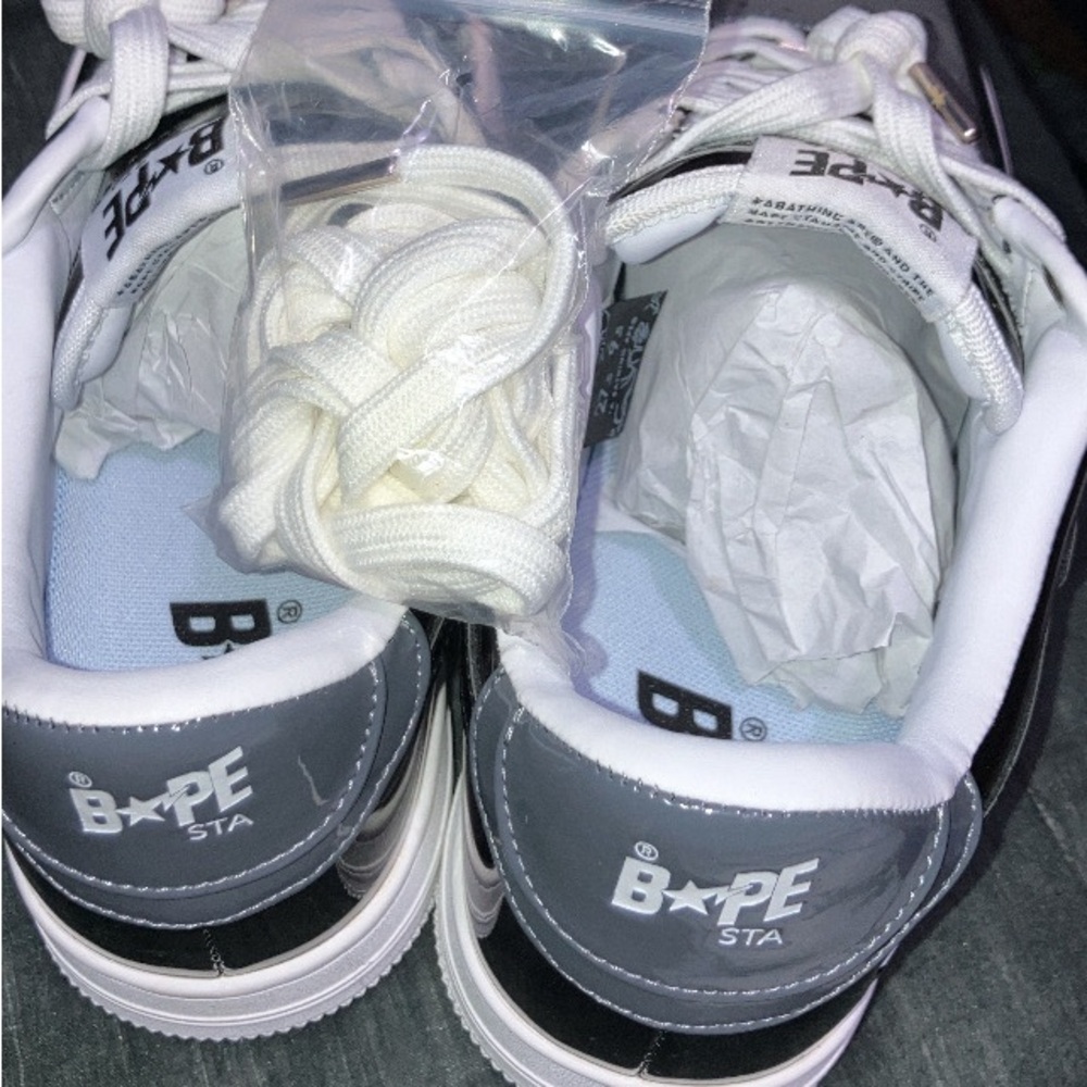 Bapestas size 9.5 brand new 200$